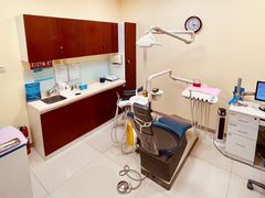 -瑞尔齿科(颐堤港诊所)