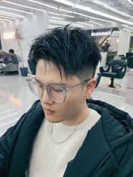 -COMO SALON 烫染可茉发型