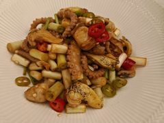 -品海楼·大连海胆锅贴馆(东港店)