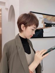 -AYO SALON