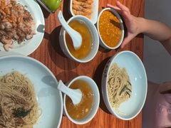 -裕兴记•蟹黄面馆(人民广场店)