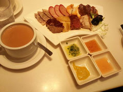 八面玲珑-太兴烧味餐厅(白加士街店)