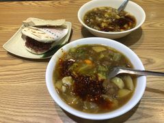 腊牛肉夹馍-马光荣肉丸糊辣汤(边东街店)