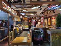 -呷佬·长沙手工米粉(金沙江路店)