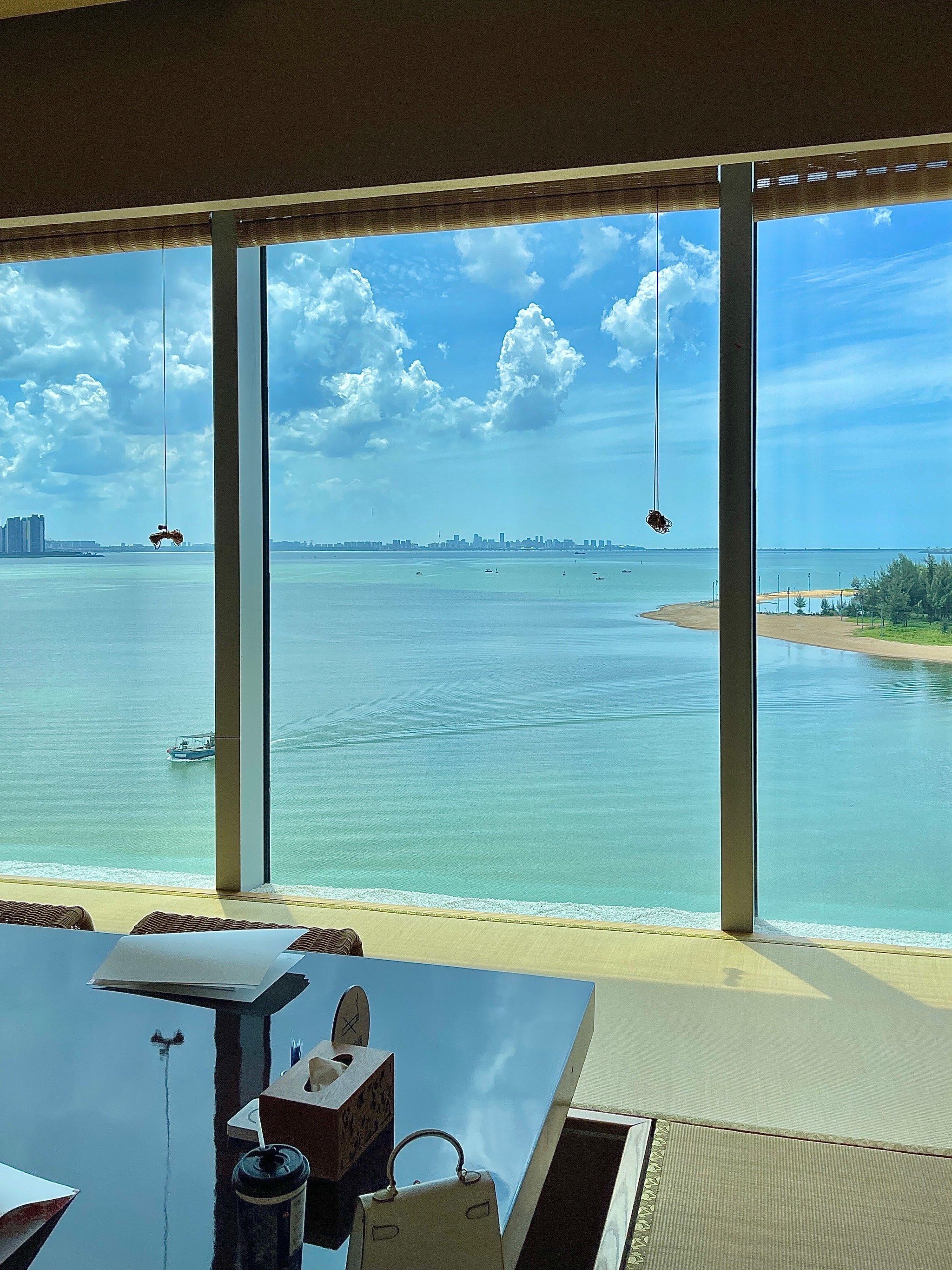 海口落地窗海景下午茶🌊拍照巨巨巨出片!