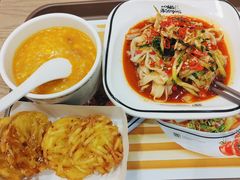 香辣鸡腿堡-魏家凉皮(旺都店)
