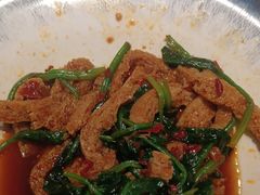 -老周家酱卤猪蹄私房菜(克拉玛依西街店)