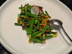 鸡枞菌炒童子黄瓜-映水芙蓉(上海万象城店)