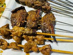 -桦春鹤岗小串·东北铁锅炖(左家庄店)