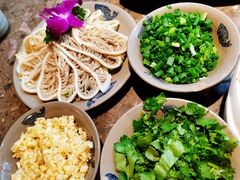 油碟及葱香蒜-重庆渝达老火锅(春熙路店)