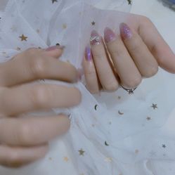 -潮店·虞妃妮轻奢美甲美睫馆