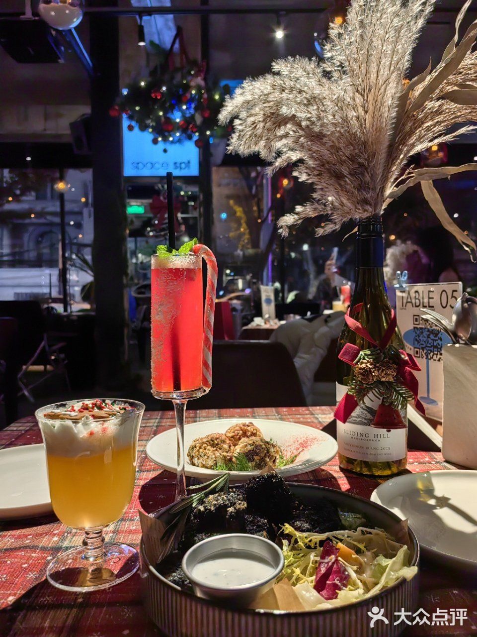 圣诞必去 | 武汉咸安坊 spt 餐酒馆🎄