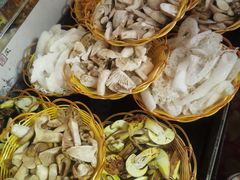 -一品山珍花园餐厅(瑞丽市姐岗路店)