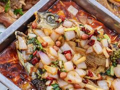 -丹水桥地锅鱼·翘嘴鲌·地方特色全鱼宴(丹江口大坝店)