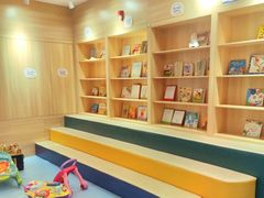 -蓝旗亲子游泳(范湖万达广场店)