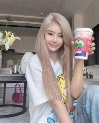 -艺格造型染发烫发