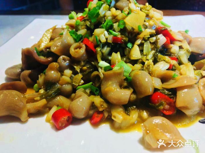 千岛湖小鱼儿·淳安匠心农家菜桂鱼肚炒腌菜图片