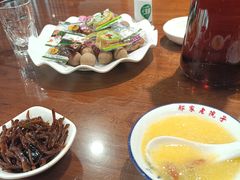 -那家老院子东北菜·饺子·小鸡炖蘑菇(艳华街店)