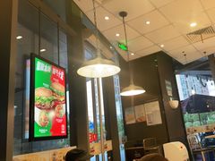 大堂-汉堡王(华润五彩城店)