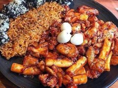 拉面炒年糕-秀男家米肠汤饭