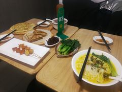 -甲乙饼·北京手工肉饼(西直门凯德茂店)