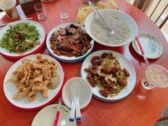 -锅贴王海鲜小馆