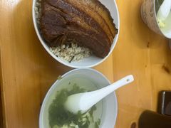 走油肉菜饭-谈灵农家柴爿菜饭