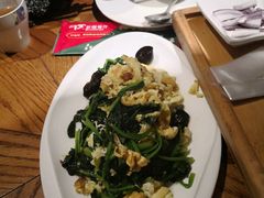 菠菜鸡蛋炒木耳-阿罗新疆菜(人民广场店)