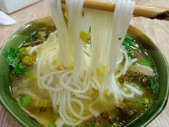 -全家福米线