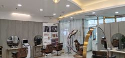 点击看大图 -八佰伴8008星级形象店