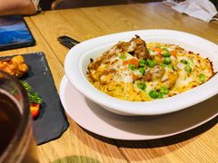 意式红烩牛肉焗饭-棒约翰比萨·意面(张江长泰店)