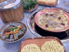 -阿婆情腊排骨火锅(金虹路店)