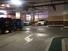 -泊富国际金融中心-地下停车场