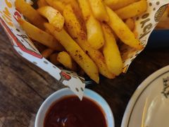 -Famous肥猫墨西哥音乐餐吧(五棵松华熙LIVE店)