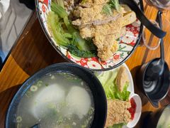 台式炸猪排饭-大三元台湾鲁肉饭(沙井新桥店)