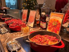 -广州万富希尔顿酒店·感趣自助餐厅·金秋蟹宴生蚝海鲜刺身
