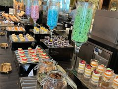 -圣丰索菲特·2 On 988 Café 自助餐厅