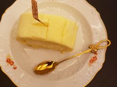 白玉卷-Me Coffee下午茶艺术空间