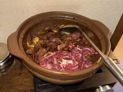 -胡须佬鸡煲四季火锅店(石厦西村直营店)