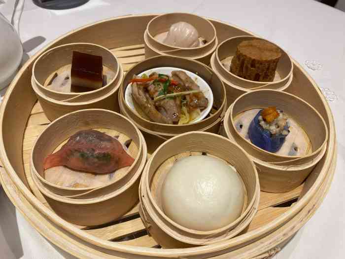 唐宫海鲜舫(观前美罗商城店)-"在古城区想找一家像样点的港式早茶真是