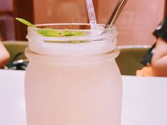 白桃乳酸-虾胡闹龙虾馆(湄南河店)