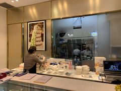 -花花卷卷·鲜食蛋糕(静安久光百货店)