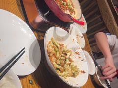 -爱碗亭·鲜炒湖南菜(壹城中心店)