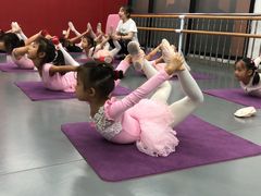 -舞霖精灵国际舞蹈教育中心(华创生活广场店)