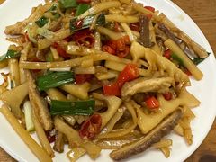 -牛八宝桂林米粉(八里庄店)