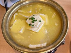 -关东小磨东北菜(上海长风大悦城店)