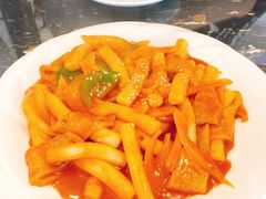 鱼饼炒年糕-桃园中华料理炸酱面(燕儿岛路店)