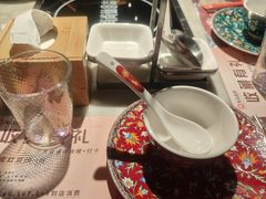 -尚尚仙·酸汤猪手·猪肚鸡火锅(华联万柳购物中心店)