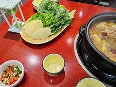 -菌之家·专业纯野生菌火锅·特色炒菌