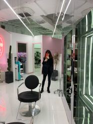-Godhands美发设计沙龙